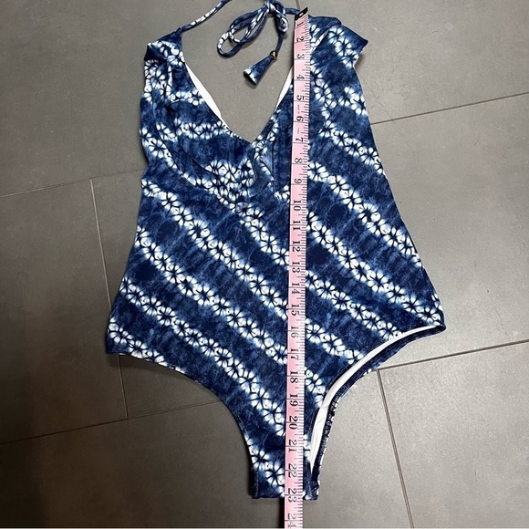 NWOT Victoria Secret Flounce Ruffle Deep Plunge Cheeky Tie Dye One Piece Suit M - Picture 13 of 14